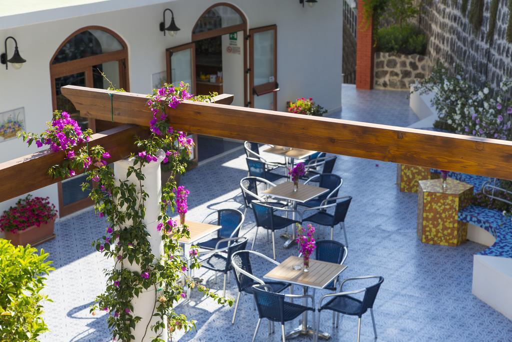 La Mandorla 3* Barano dʼIschia