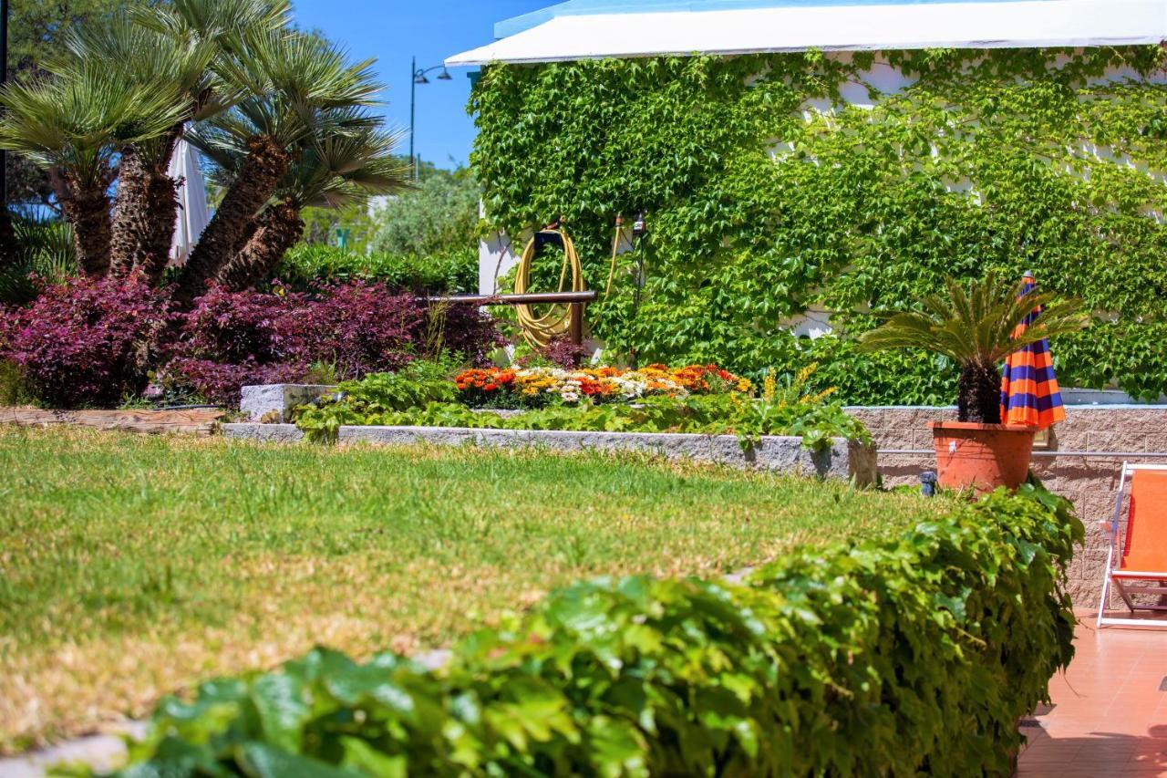 Hotel La Mandorla Barano dʼIschia