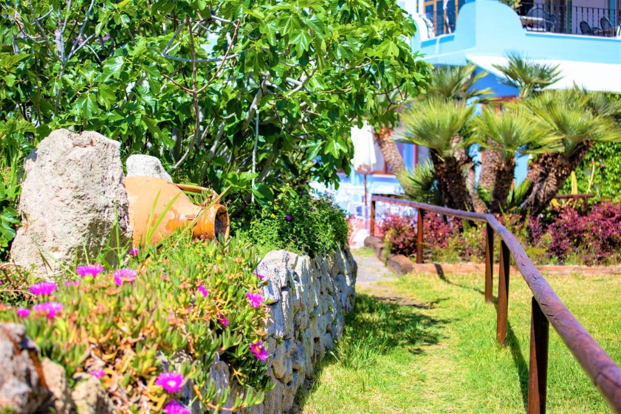 La Mandorla Barano dʼIschia