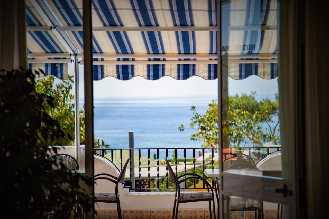 La Mandorla 3* Barano dʼIschia