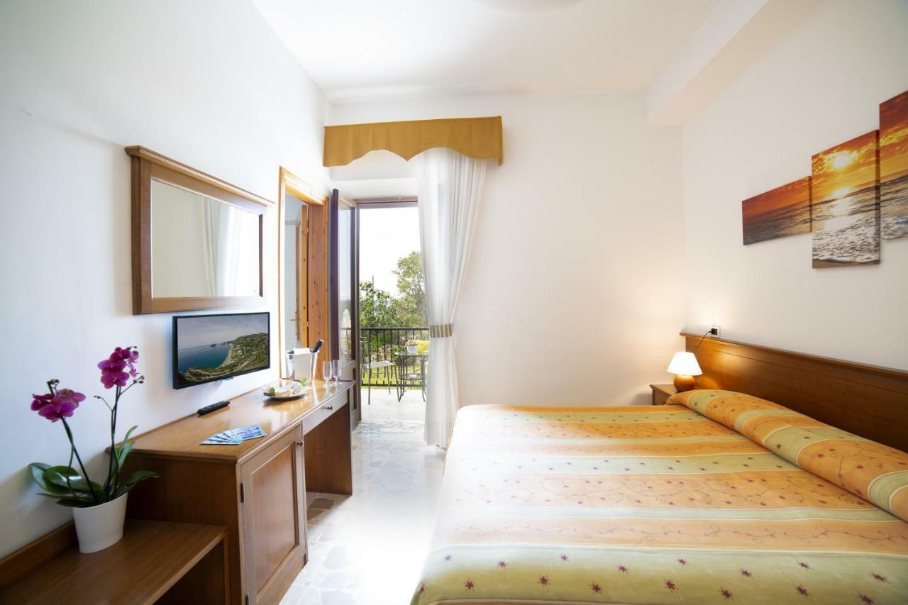 La Mandorla Hotel