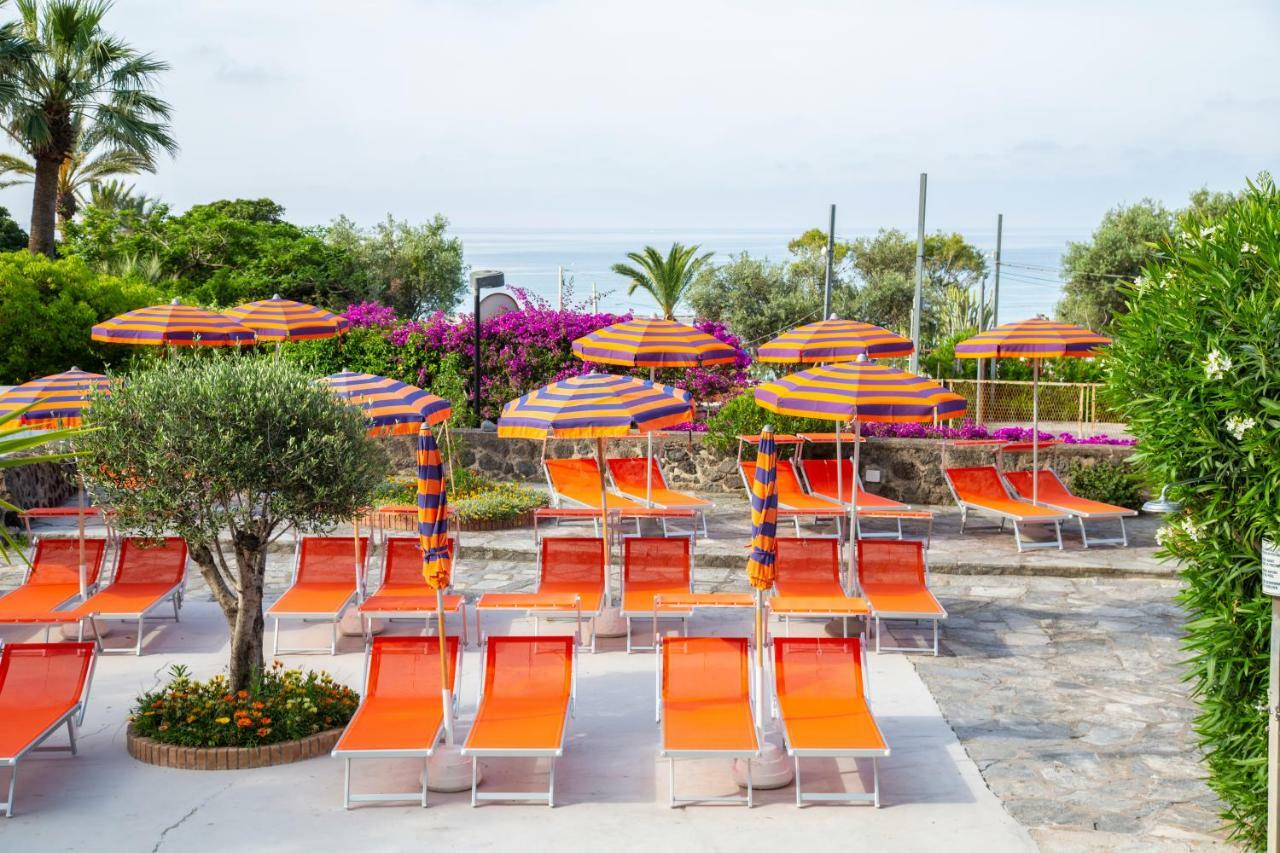 Hotel La Mandorla 3*